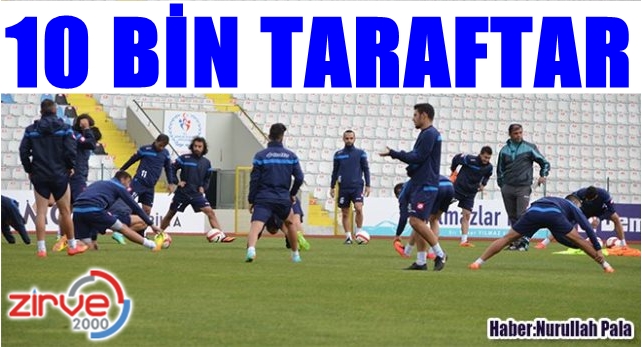 Zorlu maça taraftar desteği