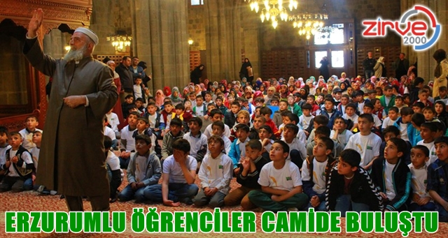 300 öğrenci Ulu Camii’nde
