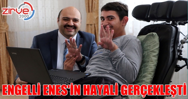 Başkan Orhan bilgisayar hediye etti