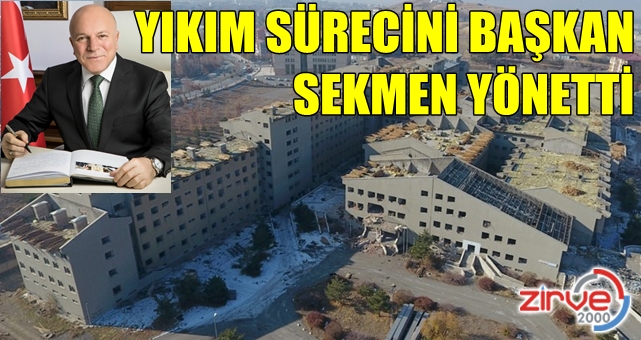 Yıkım sürecini Sekmen başlattı