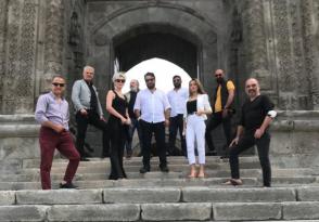 Erzurumlu mümessilin yaşadıkları film oluyor