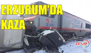 TREN KAMYONETE ÇARPTI
