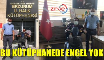 TEKERLEKLİ SANDALYEYLE GEZDİ