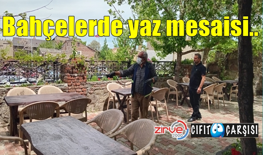 Bahçelerde yaz mesaisi..