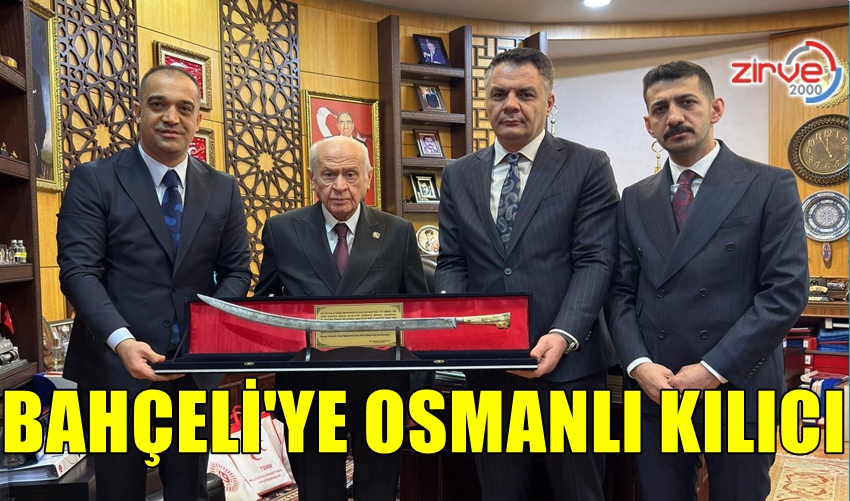 ERZURUM MHP TEŞKİLATI BAHÇELİ’TE OSMANLI KILICI HEDİYE ETTİ